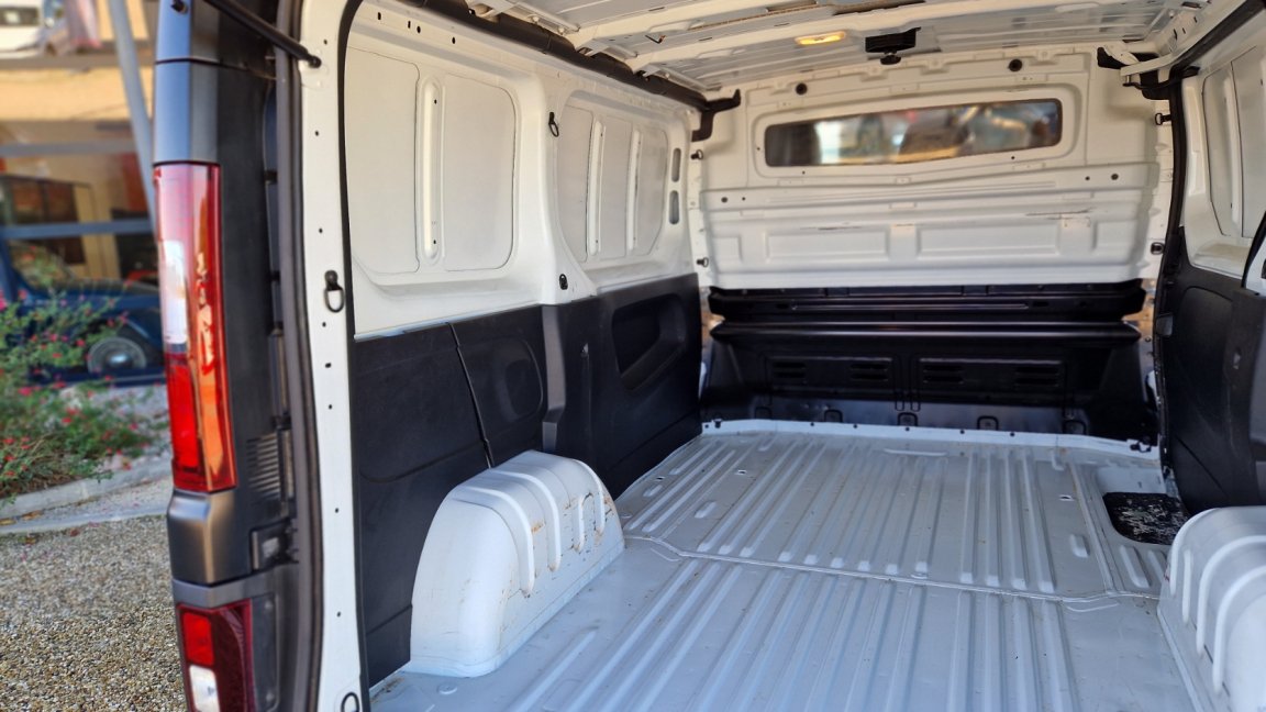 Renault Trafic - Photo 13