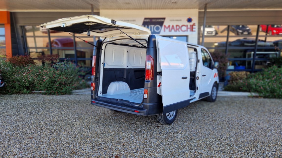 Renault Trafic - Photo 18
