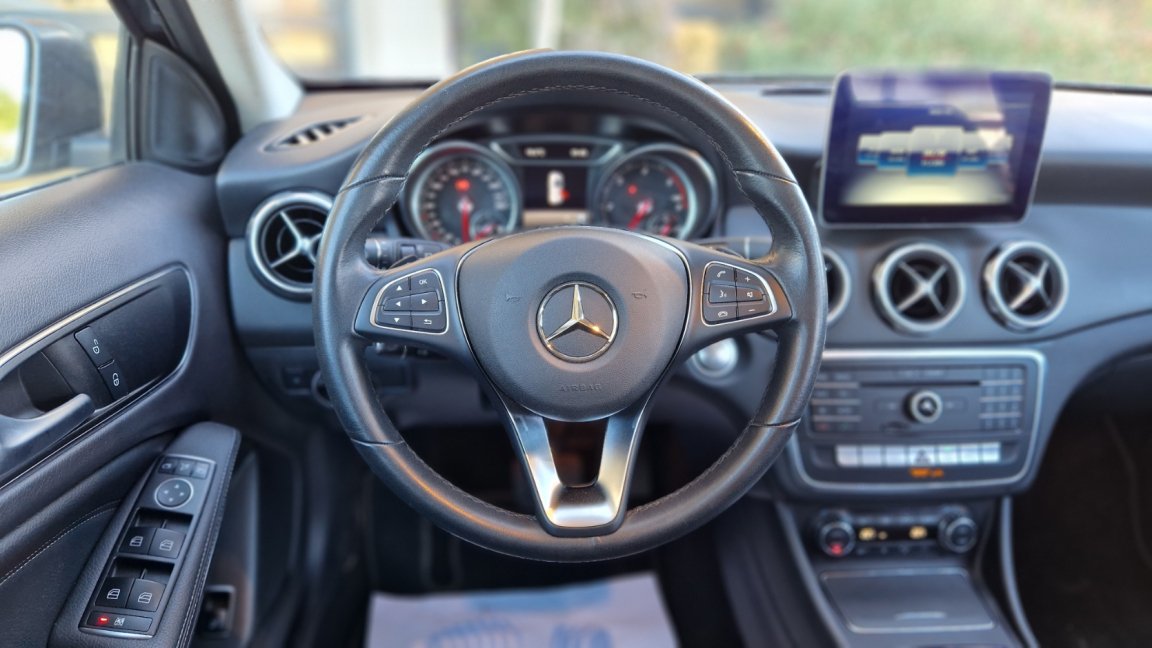 Mercedes Gla - Photo 25
