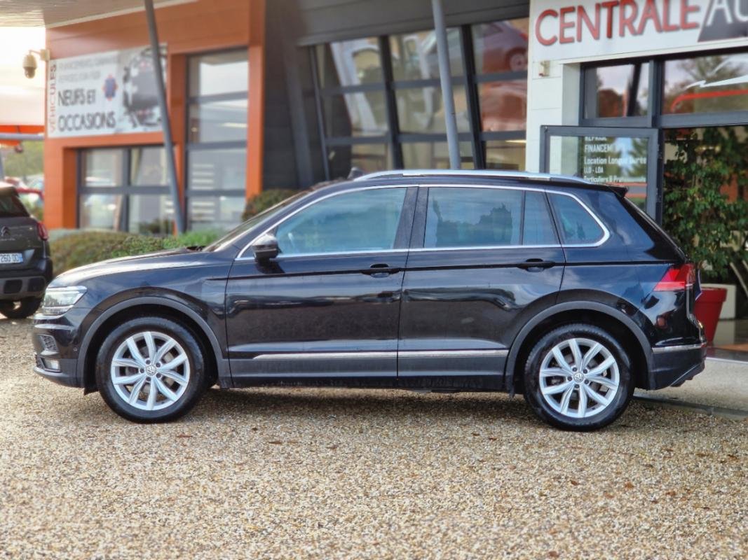 Volkswagen Tiguan - Photo 2