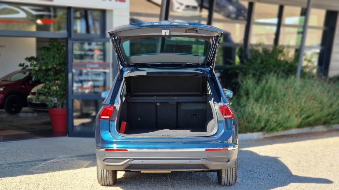 Volkswagen Tiguan - Photo 8