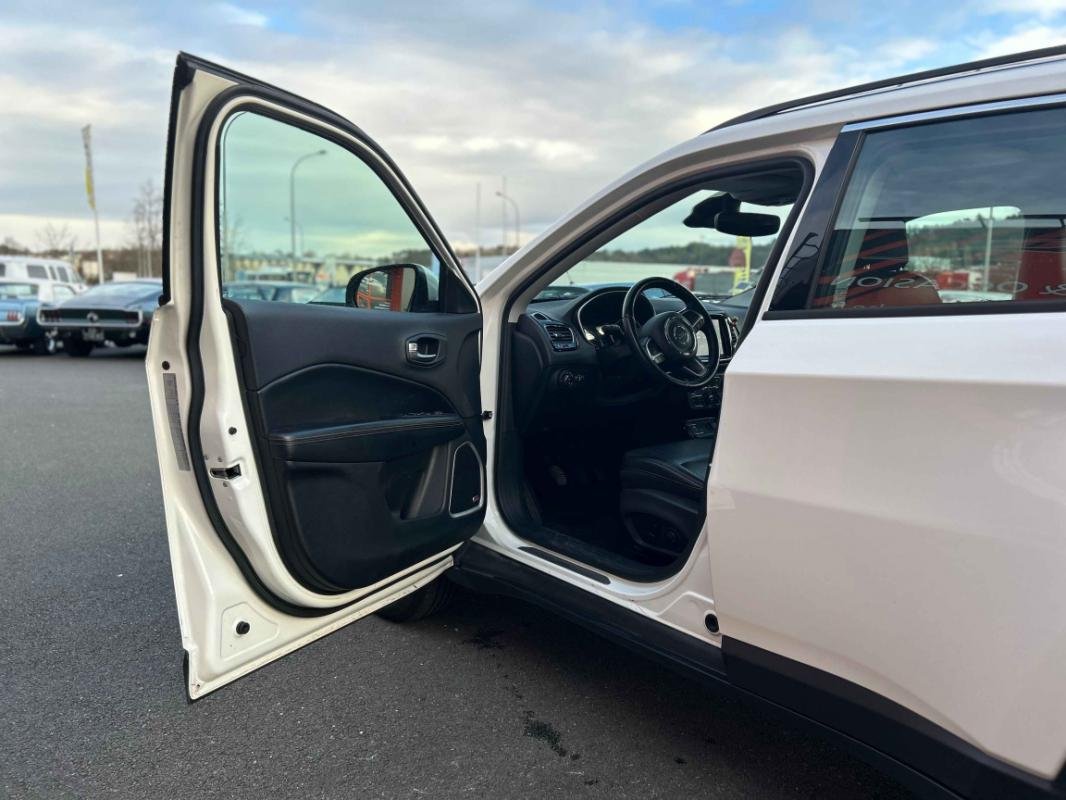 Jeep Compass - Photo 12