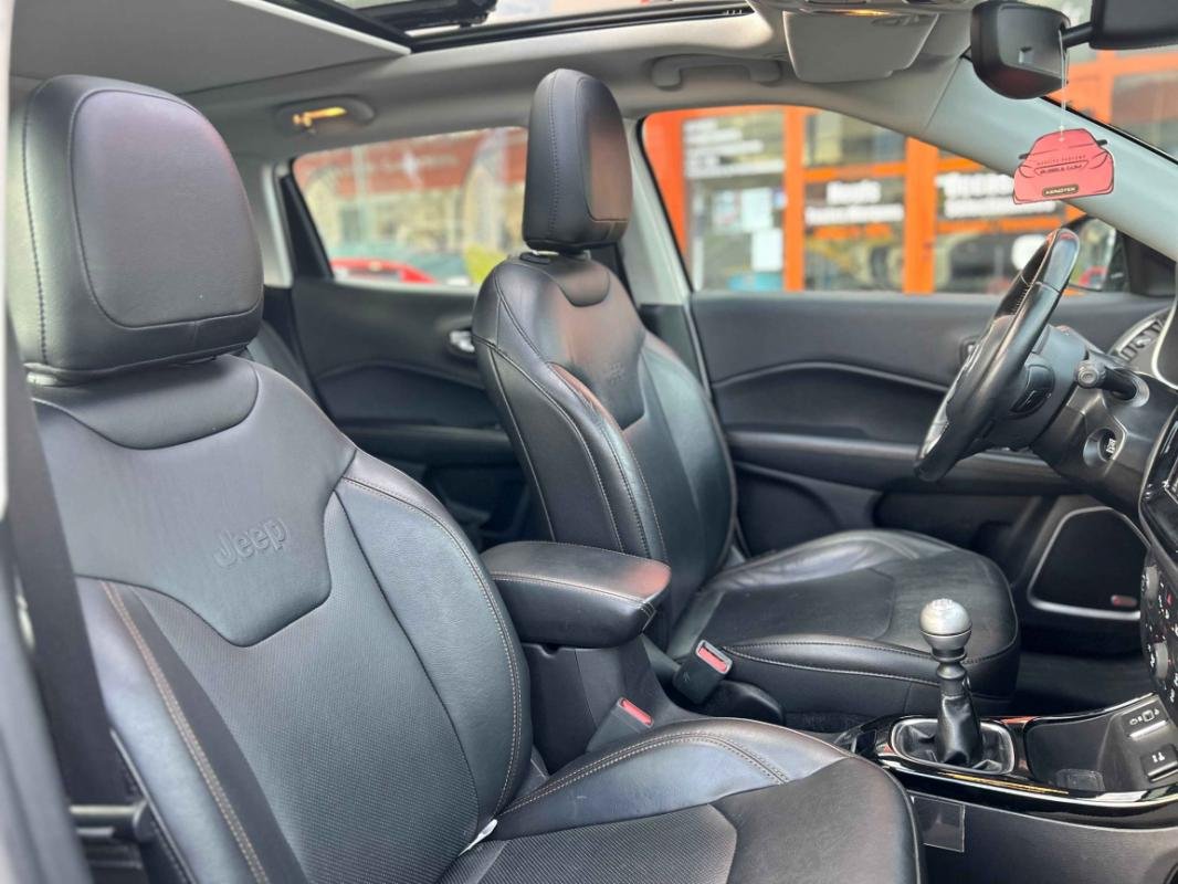 Jeep Compass - Photo 48