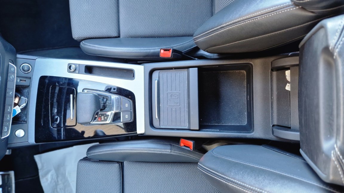 Audi Q5 - Photo 44