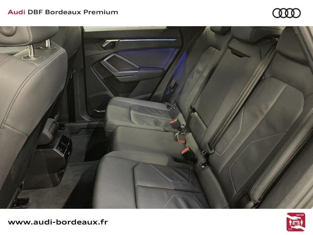 Audi Q3 - Photo 12