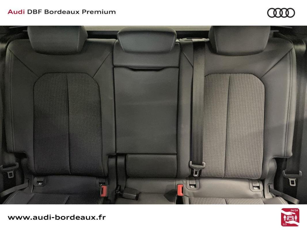 Audi Q3 - Photo 11