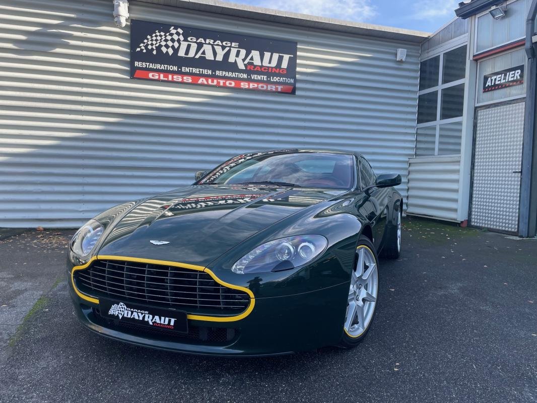 Aston Martin V8 Vantage