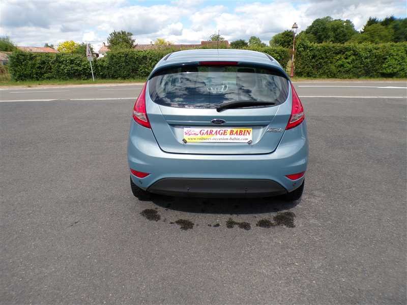 Ford Fiesta - Photo 6