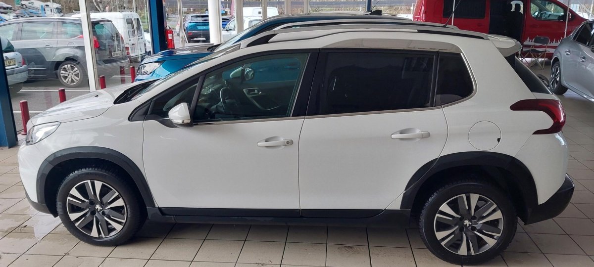 Peugeot 2008 - Photo 11