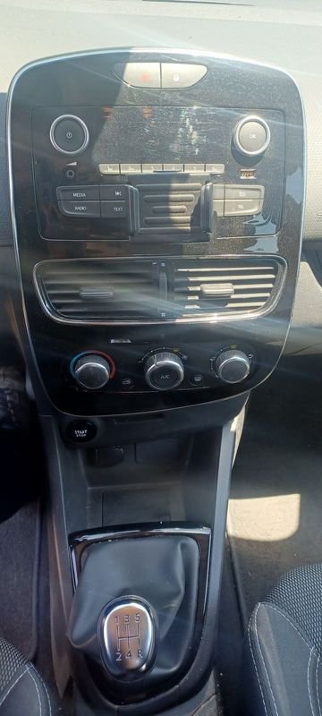 Renault Clio - Photo 4