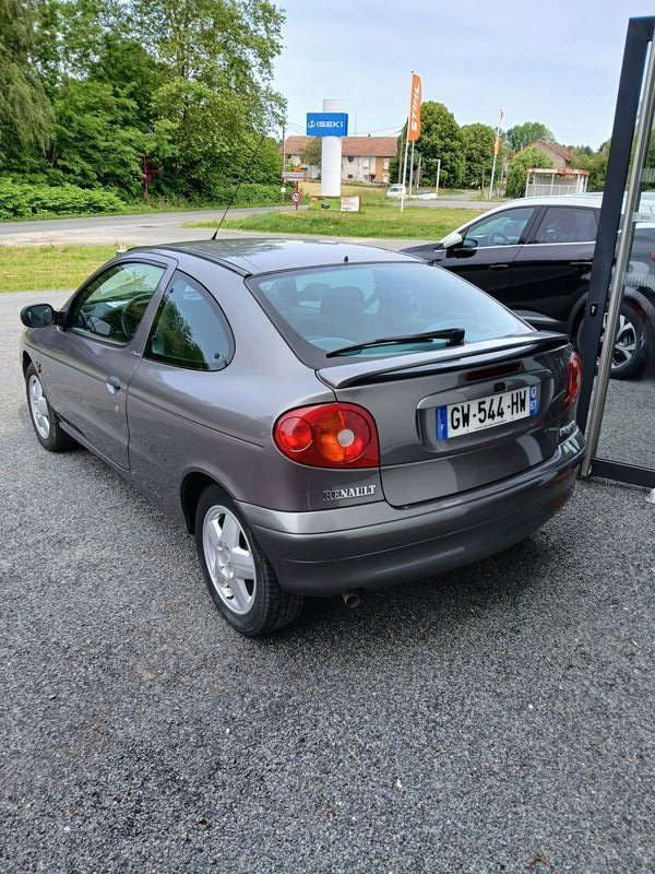 Renault Mégane - Photo 6