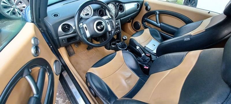Mini Cabrio - Photo 3
