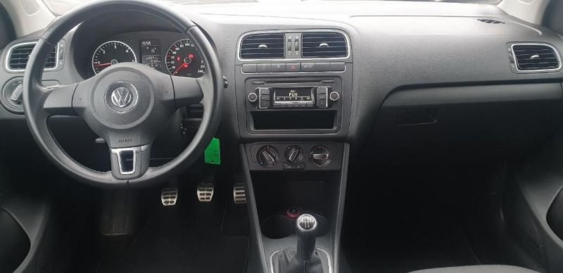 Volkswagen Polo - Photo 2