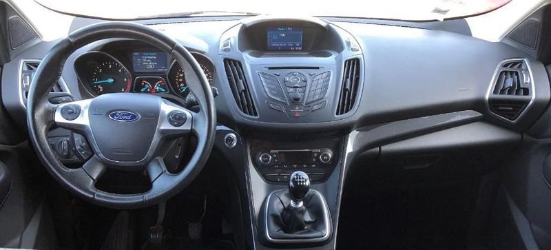 Ford Kuga - Photo 4