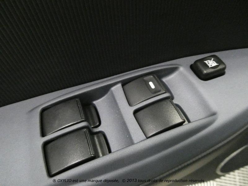Peugeot iOn - Photo 13