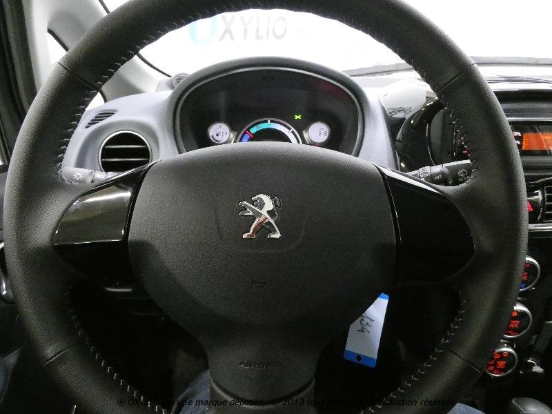 Peugeot iOn - Photo 18