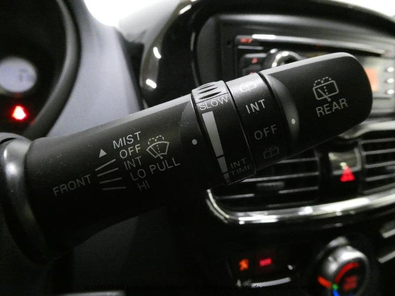 Peugeot iOn - Photo 19