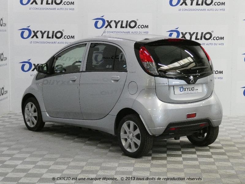 Peugeot iOn - Photo 2