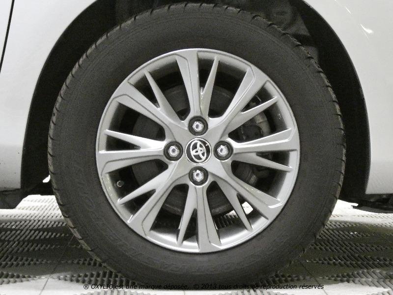 Toyota Yaris - Photo 10