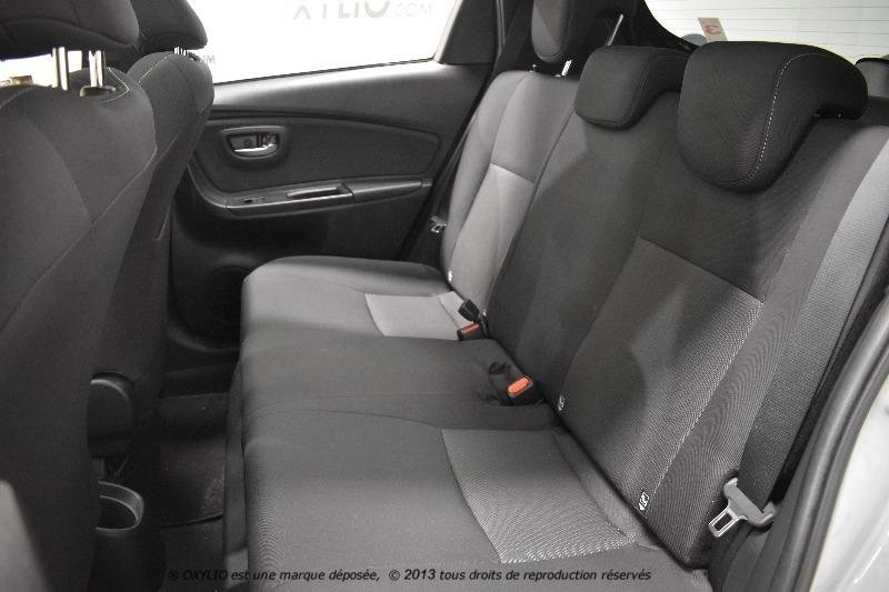 Toyota Yaris - Photo 8