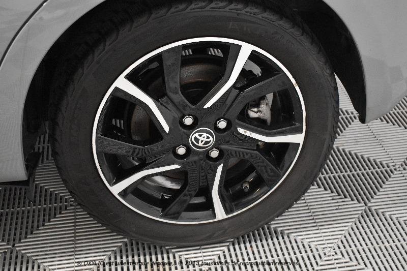 Toyota Yaris - Photo 9