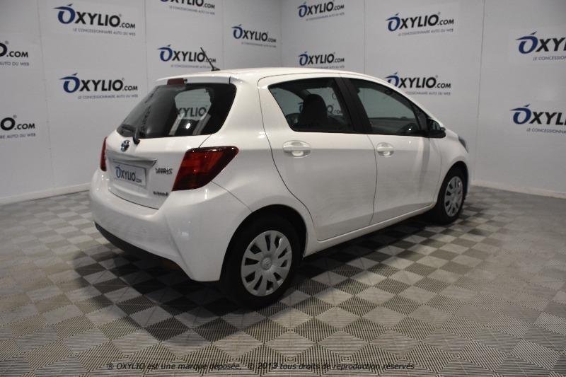 Toyota Yaris - Photo 11