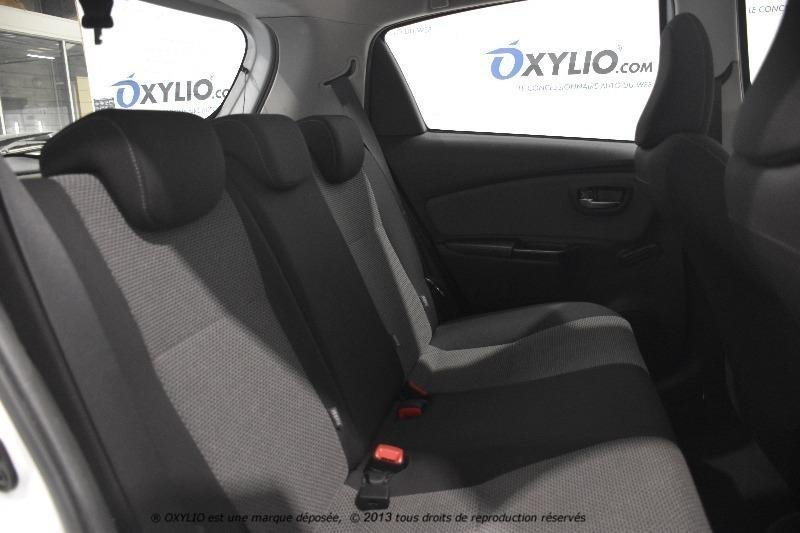 Toyota Yaris - Photo 16
