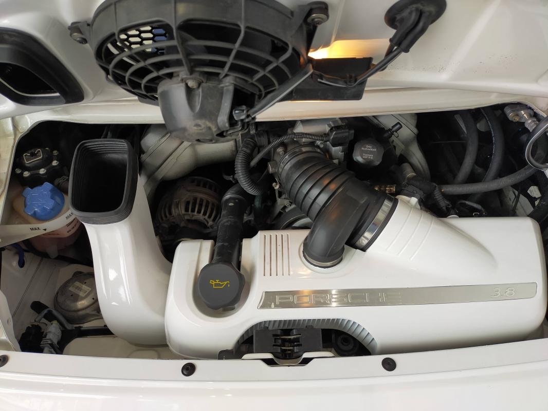 Porsche 911 - Photo 13