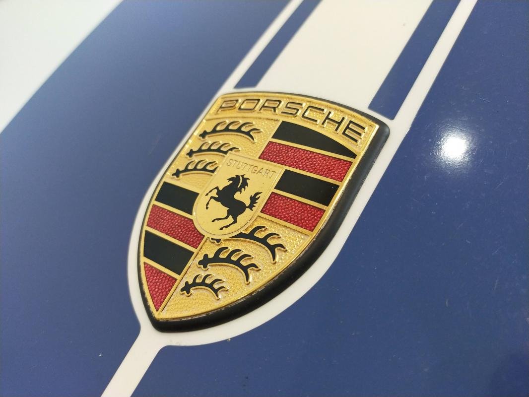 Porsche 911 - Photo 17