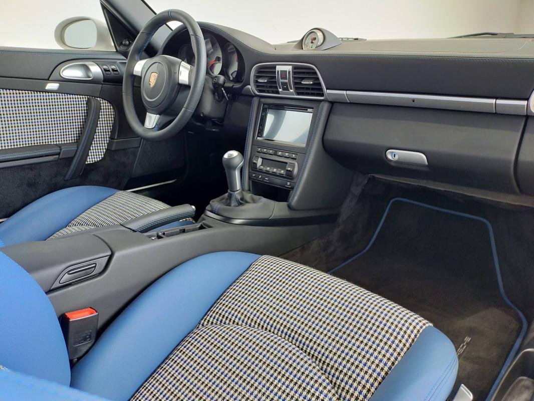Porsche 911 - Photo 47