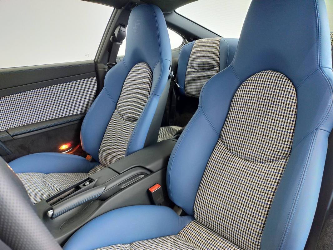 Porsche 911 - Photo 8