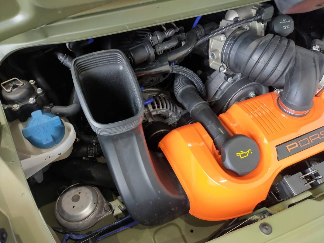 Porsche 911 - Photo 28