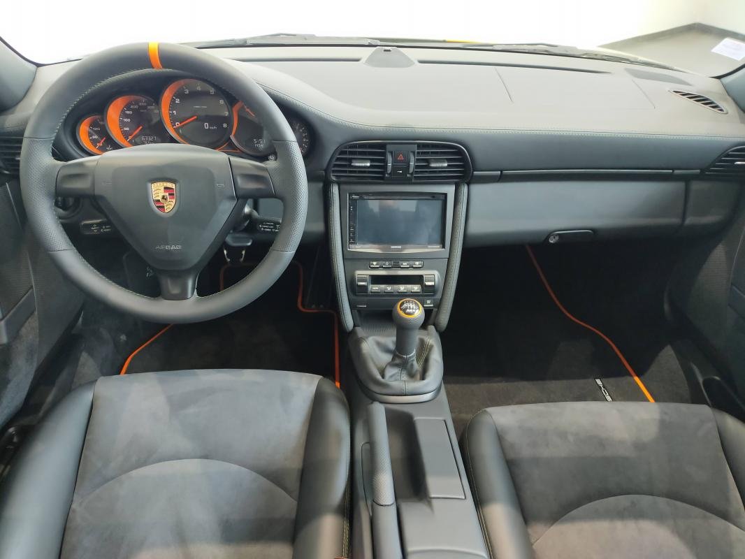 Porsche 911 - Photo 6