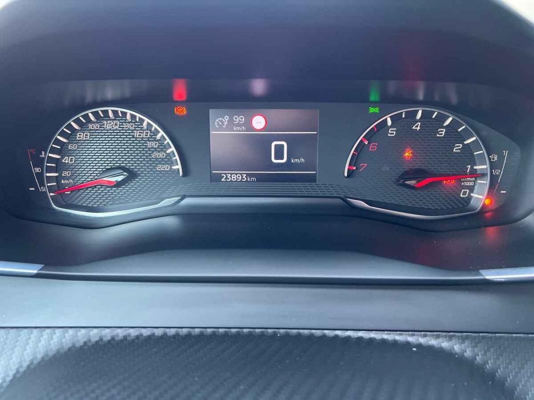 Peugeot 2008 - Photo 10