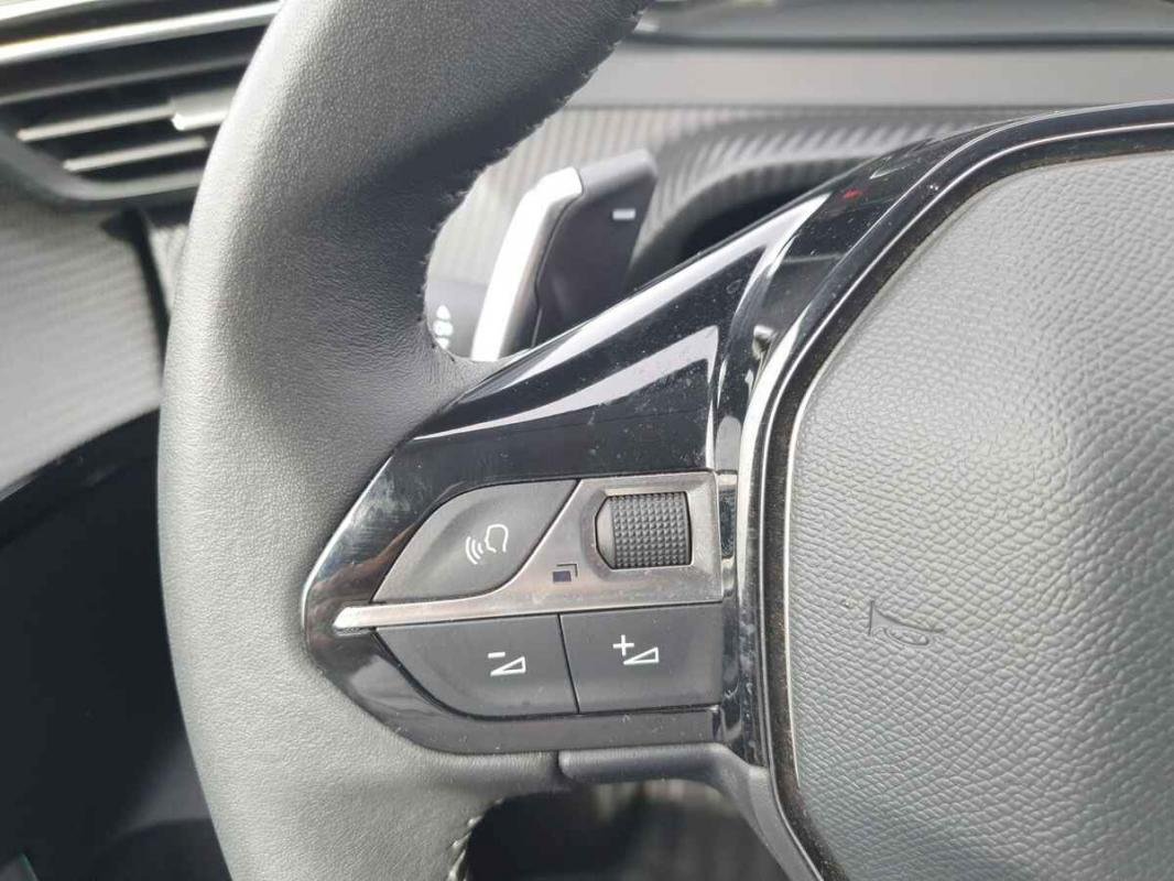 Peugeot 208 - Photo 15