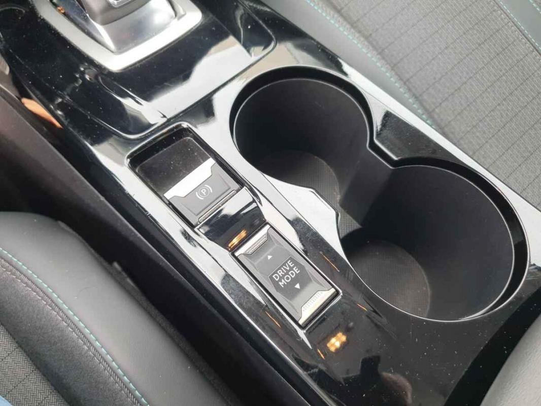 Peugeot 208 - Photo 17