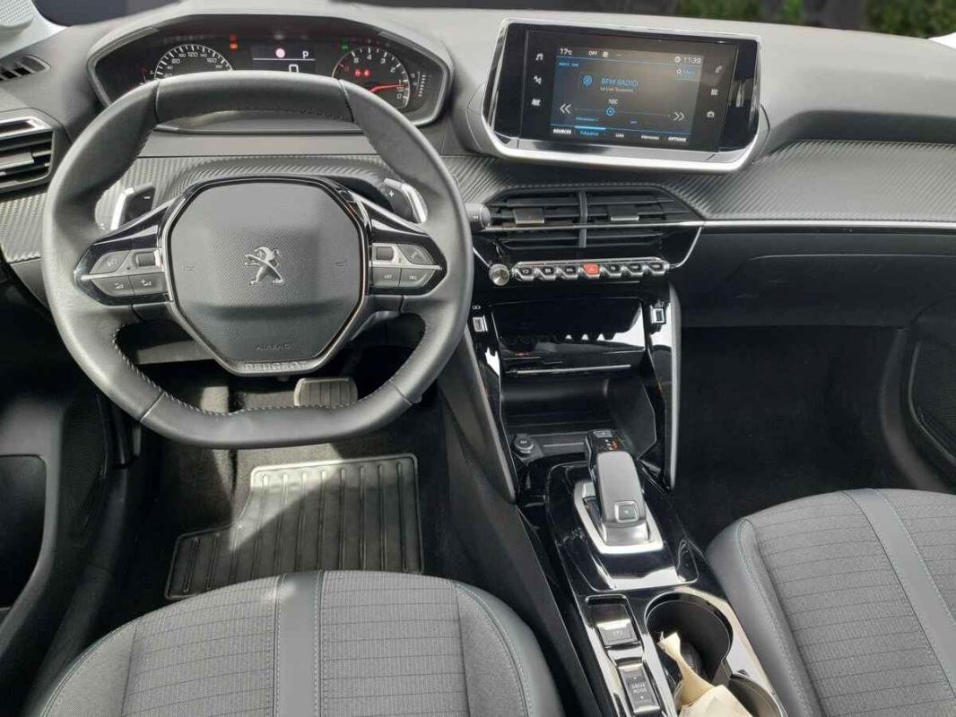 Peugeot 208 - Photo 6