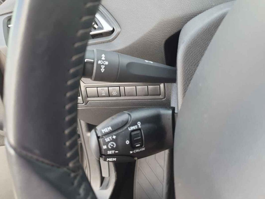 Peugeot 308 - Photo 17