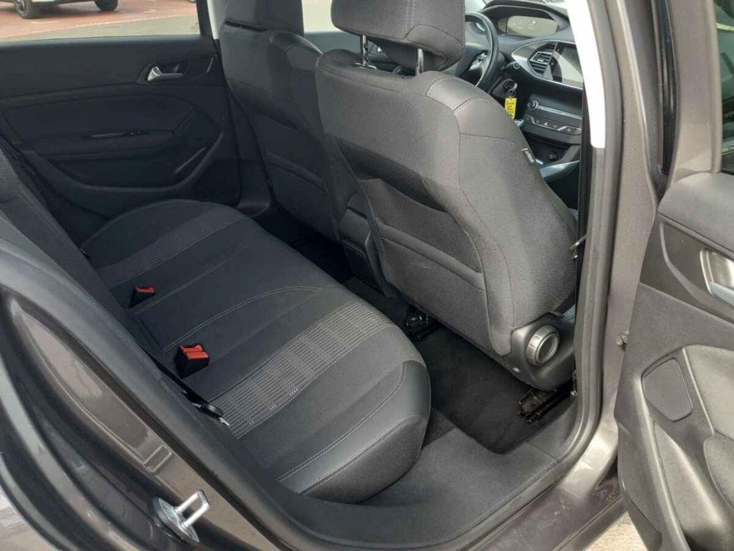 Peugeot 308 - Photo 20