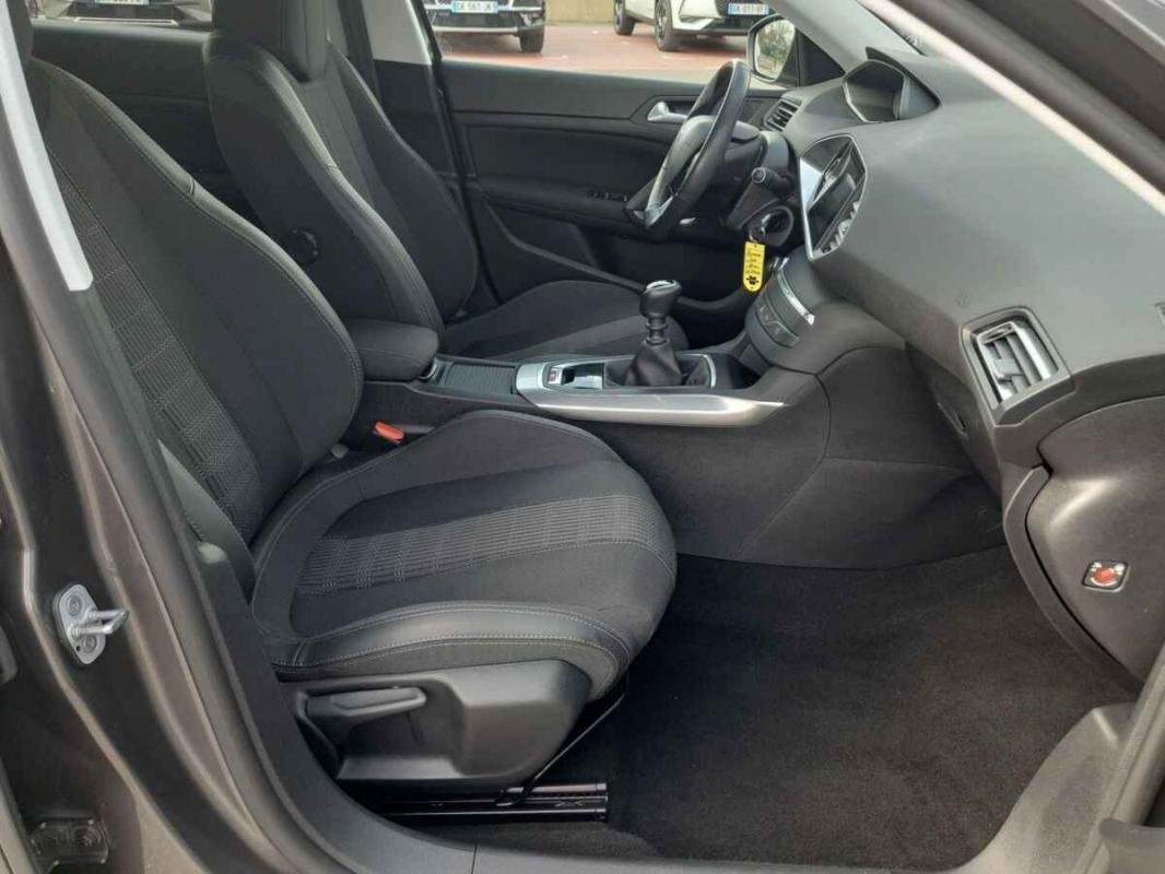 Peugeot 308 - Photo 27