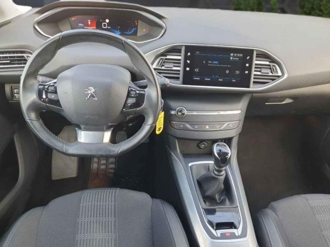 Peugeot 308 - Photo 6
