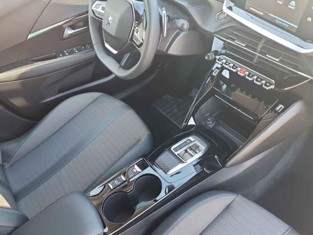 Peugeot 208 - Photo 28
