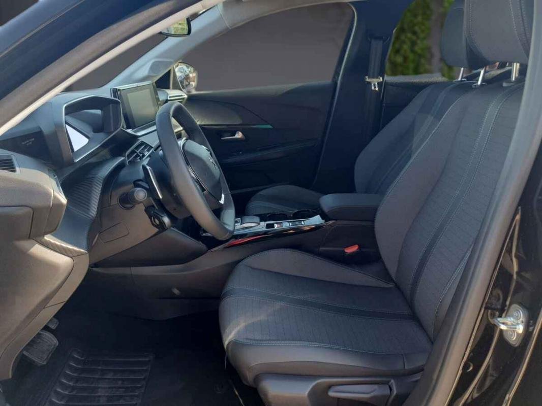 Peugeot 208 - Photo 6