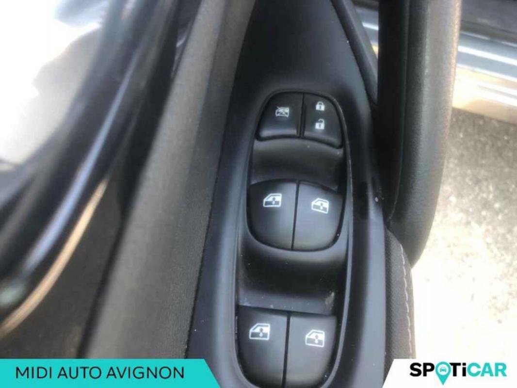 Nissan Qashqai - Photo 17