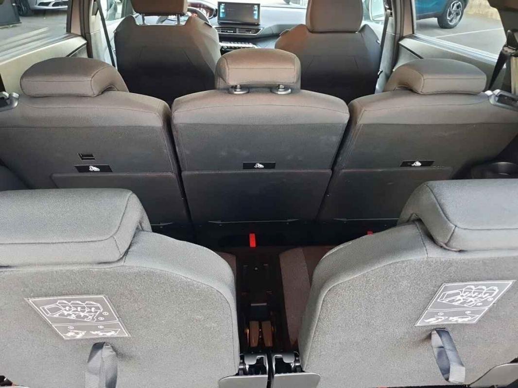 Peugeot 5008 - Photo 8