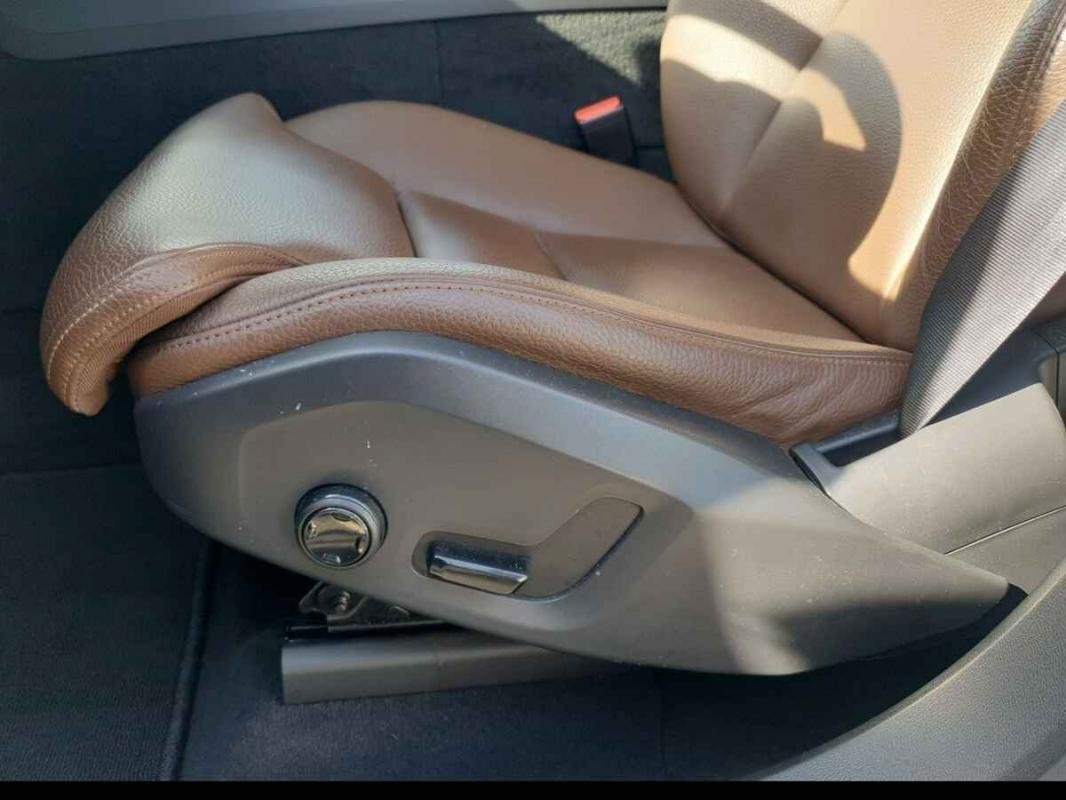 Volvo XC60 - Photo 21
