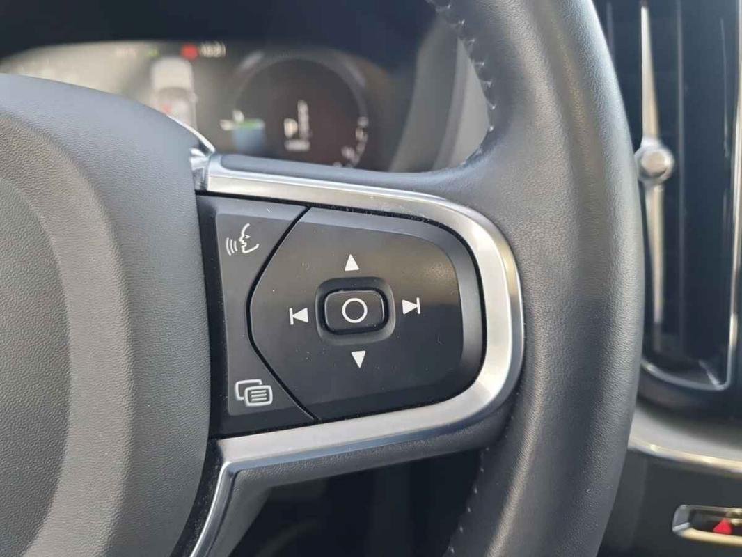 Volvo XC60 - Photo 16