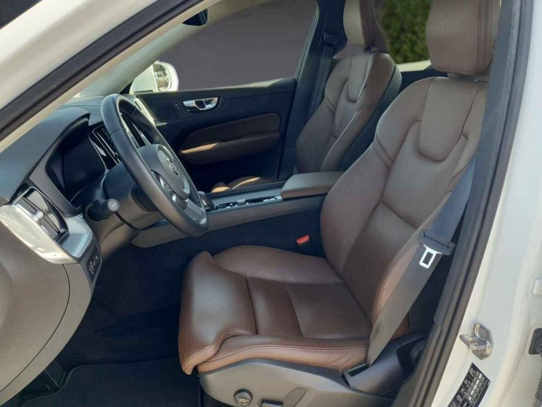 Volvo XC60 - Photo 6