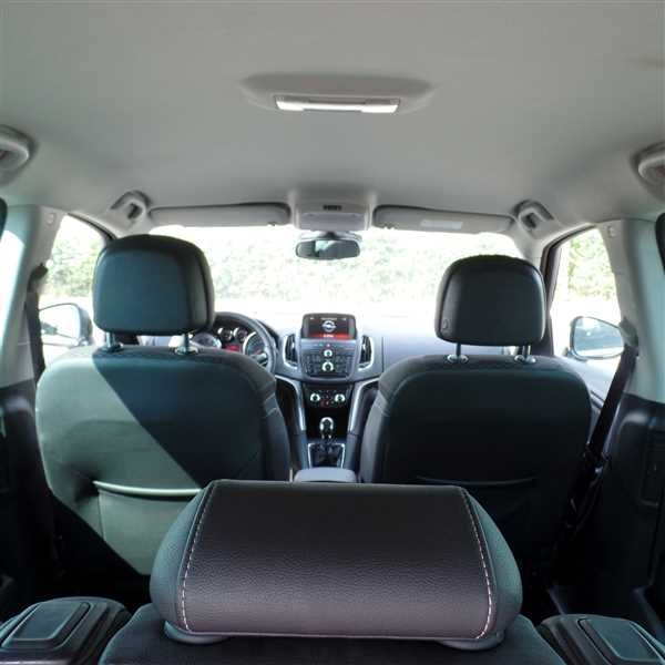 Opel Zafira Tourer - Photo 12