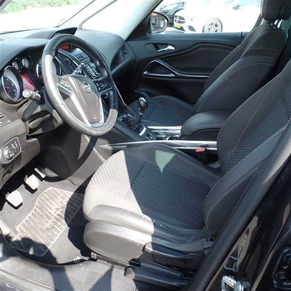 Opel Zafira Tourer - Photo 9
